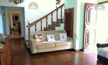 Imagem 3: Excelente sobrado em rua residencial