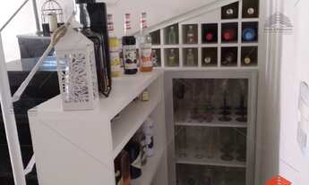 Imagem 4: Sobrado à venda com 3 dormitórios, sendo 1 suíte, sala de estar e jantar, cozinha, jardim