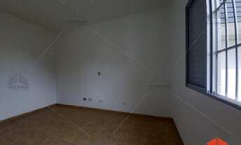 Imagem 7: Sobrado para locação comercial com 220 metros de área construída, 4 salas, 3 banheiros, 2