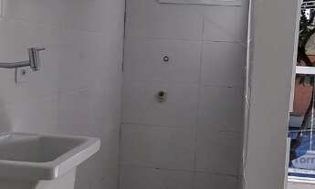 Imagem 2: Apartamento novo à venda na Vila Ema, 41m², 2 quartos, sacada, quintal, banheiro, cozinha