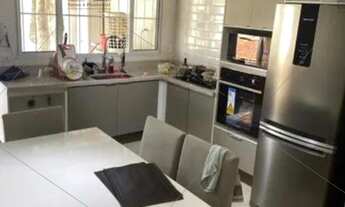 Imagem 6: Casa a venda, de 250m2 com piscina e churrasqueira a 3 minutos da Marginal Tietê, próximo