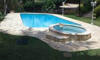 Imagem 5: Casa no Condomínio Alpes Douro. São 4 dormitórios, sendo 1 suíte todos com armários