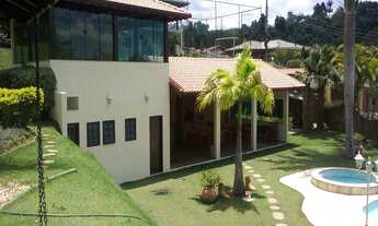 Imagem 6: Casa no Condomínio Alpes Douro. São 4 dormitórios, sendo 1 suíte todos com armários