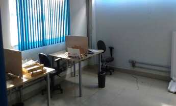 Imagem 6: Galpão Industrial de Alto Padrão no Centro de Bom Jesus dos Perdões-SP: 10 Salas, 8 Banhei