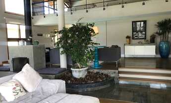 Imagem 2: Casa de Alto Padrão localizada em área nobre de Atibaia SP. São 4 suítes mais uma de hóspe