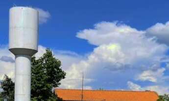 Imagem 4: Fazenda todo no corredor. 70 divisões; Rica em madeira; Rica em água; 02 rios; Rancho de p