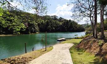 Imagem: 4 dormitórios, 400M² de Área Construída