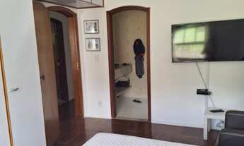 Imagem 7: Casa térrea na Vila Santista em Atibaia SP. 4 dormitórios, piscina, espaço gramado e ár