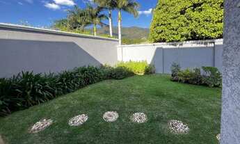 Imagem 3: Casa térrea no Condomínio Flamboyant em Atibaia SP. São 3 dormitórios sendo 2 suítes, sa