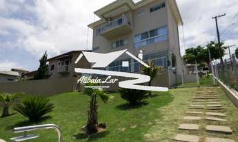 Imagem 7: Casa em estilo Neo clássico, nova com 4 suítes todas com armários planejados e ar condicio