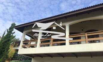 Imagem 4: Imponente residência de alto padrão no Condomínio Flamboyant em Atibaia-SP: 4 suítes, 3 sa