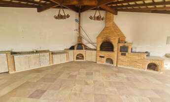 Imagem 2: Sobrado em bairro nobre, próximo ao Centro de Atibaia, São 4 dormitórios sendo 2 suítes