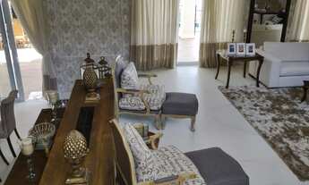 Imagem 3: Imponente Residência de Luxo no Condomínio Flamboyant em Atibaia-SP: 5 Quartos, 5 Suítes