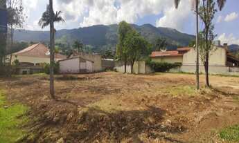 Imagem 3: Terreno no Condomínio Flamboyant em Atibaia SP. São 1.642,00 m2 totalmente planos e.com u