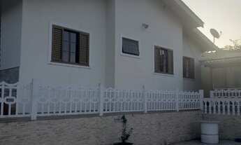 Imagem: 3 dormitórios, 1 suítes, 3 banheiro, 2