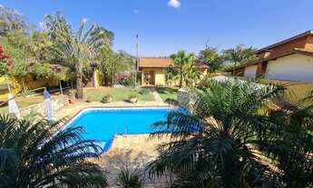 Imagem 3: Casa Térrea no condomínio Vila Dom Pedro em Atibaia SP. São 3 suítes, piscina, área gourm