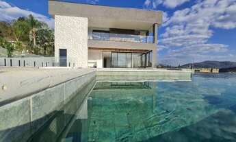 Imagem: Imponente residência de alto padrão no