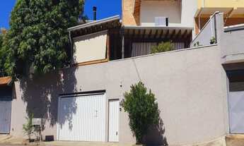 Imagem 5: 3 dormitórios, 1 suítes, 3 banheiro, 2 vagas na garagem, 158M² de Área Construída