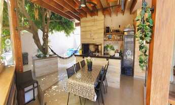 Imagem: 3 dormitórios, 1 suítes, 3 banheiro, 2