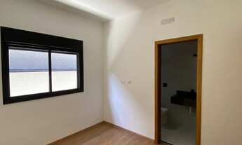 Imagem 4: 3 dormitórios, 3 suíte, 4 banheiro, 2 vagas na garagem