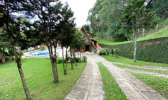 Imagem 2: Chácara em Juquitiba com chalé de 3 dormitórios e piscina