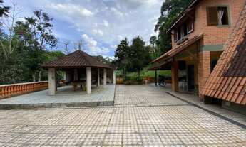 Imagem 3: Chácara em Juquitiba com chalé de 3 dormitórios e piscina