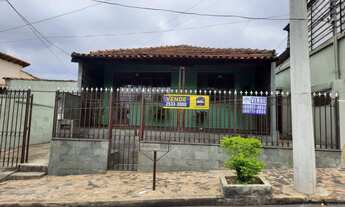 Imagem: Casa para Venda em Belo Horizonte / MG no