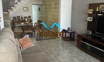 Imagem: Sobrado de 264m² com 5 dormitórios amplos