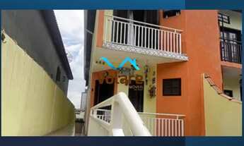 Imagem: Casa de 3 dormitórios e 6 vagas de garagem