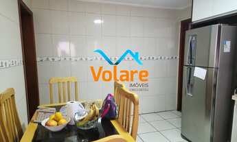 Imagem 7: Imperdível oportunidade: Casa à venda em Quitaúna, Osasco-SP, com 3 quartos, 1 suíte e 203