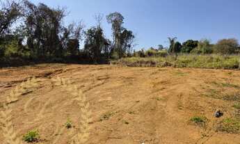 Imagem: Terreno com 1.804,68m² em rua sem saída