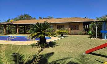 Imagem: Sítio à venda com casa sede no Rio Acima