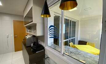 Imagem 5: Apartamento amplo com 200m, vista mar, varanda gourmet fechada com cortina de vidro, andar