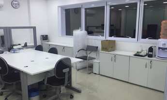 Imagem 2: Sala Comercial, 1 banheiros, 1 vaga na garagem, 47M² de Área Construída, 47M² de Área Tota