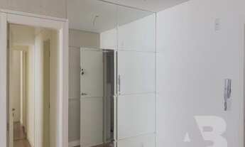 Imagem 7: Apartamento quadra mar, mobiliado, vista lateral do mar, 01 suíte + 02 dormitórios, 01 vag