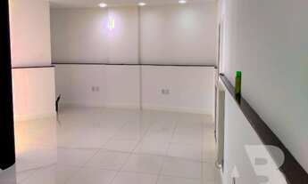 Imagem 7: Sala comercial com loja e sobre loja, quadra mar, vitrine, 03 banheiros, 01 vaga de garage