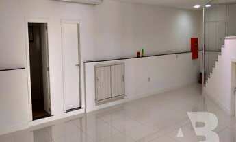 Imagem 5: Sala comercial com loja e sobre loja, quadra mar, vitrine, 03 banheiros, 01 vaga de garage