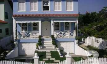 Imagem: , 4 dormitórios na Rua Emanuel Rebelo Dos