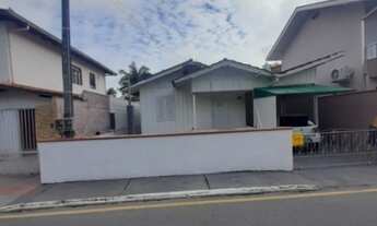 Imagem: , 320M² de Área Construída na Rua Dom