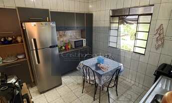 Imagem 2: Casa Residencial com Edícula! Jardim Maria Amélia, Jacareí Casa Principal: 2 dormitórios