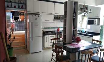 Imagem 2: Casa Residencial à Venda! Jardim Santa Marina, Jacareí 4 dormitórios, sendo 1 suíte; 2 ba