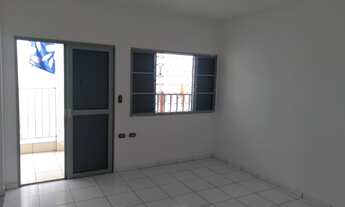 Imagem 3: KITNET NO CENTRO DE GUARAREMA (pode ser utilizada também como sala comercial), entrada ind