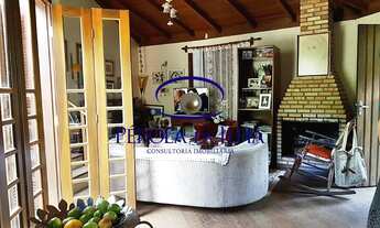 Imagem 2: 3 dormitórios, 1 suítes, 3 banheiro, 2 vagas na garagem, 180M² de Área Construída