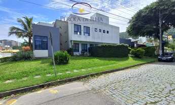 Imagem 2: 4 dormitórios, 3 suíte, 4 banheiro, 2 vagas na garagem