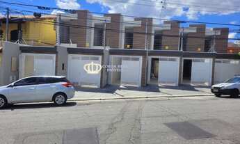 Imagem: SOBRADO NOVO COM SACADA COM 3 QUARTOS