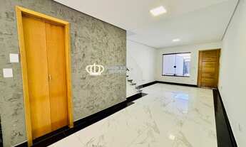 Imagem 3: SOBRADOS NOVOS COM 3 DORMITORIOS, 2 VAGAS E QUINTAL COM CHURRASQUEIRA!!