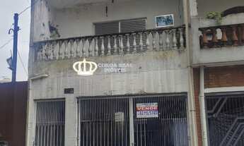 Imagem: SOBRADO AMPLO COM 3 DORMITORIOS E 7 VAGAS