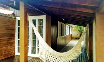 Imagem: Casa mista na Praia do Campeche