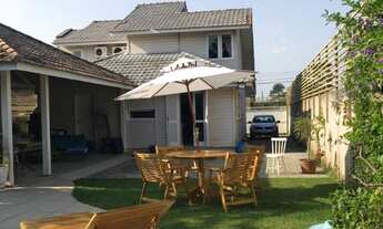 Imagem 2: Casa de praia com piscina no campeche