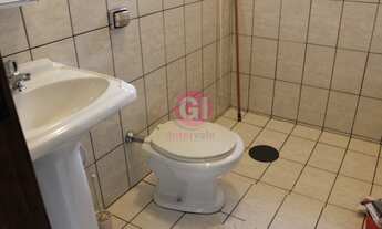 Imagem 6: Quer espaço em sua casa? Casa térrea com suíte e porão espaçoso